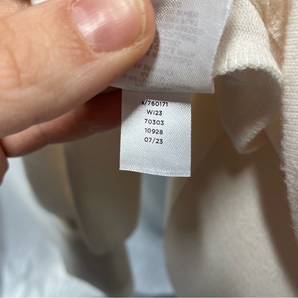 New LOFT V-neck Puff Sleeve Sweater Blouse Cream Women medium neutral minimalist - Picture 8 of 12